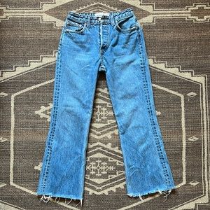 Reformation mid crop flare jean size 25 in the wash Baltic